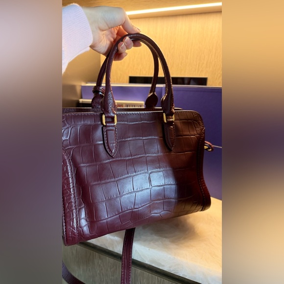 Alexander McQueen Burgundy Croc Embossed Leather Bag - Picture 4 of 16